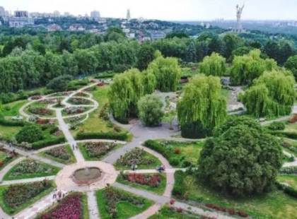 Прокуратура зупинила сумнівну реконструкцію Ботсаду в центрі Києва