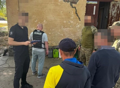 Розкрадання пального у військовій частині: фігурантам загрожує до 15 років