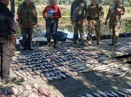 Браконьєрський улов у зоні ЧАЕС: правоохоронці затримали трьох чоловіків