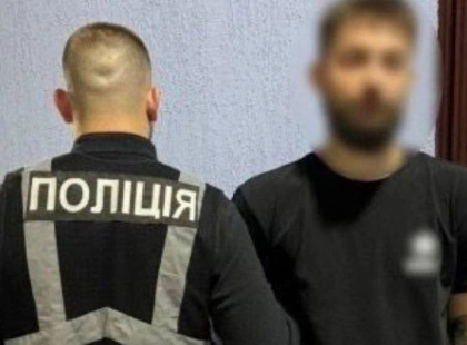 У Києві чоловік інсценував смерть матері, щоб виманити у співмешканки 160 тисяч гривень