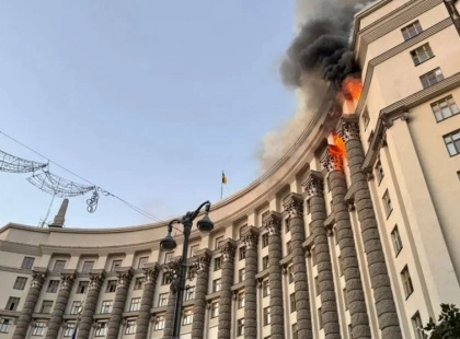 Кабмін відновлюють після обстрілу: на протиаварійні роботи виділили 7,7 млн грн