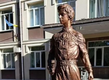 Пам’ятник юному князю Володимиру з’явився у Шевченківському районі столиці