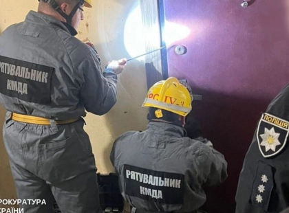 Залишила сина на п’ять днів у квартирі: киянці-підлітку загрожує до 8 років ув’язнення