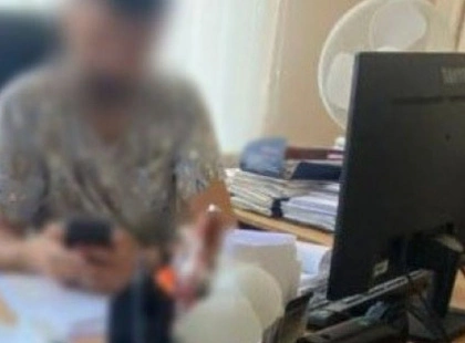 У Києві судитимуть хірурга приватної клініки, який проігнорував онкологію пацієнтки та провів пластику грудей