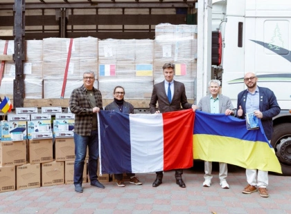 Тисячі спальних місць для киян: столиця отримала гуманітарну допомогу з Бельгії та Франції