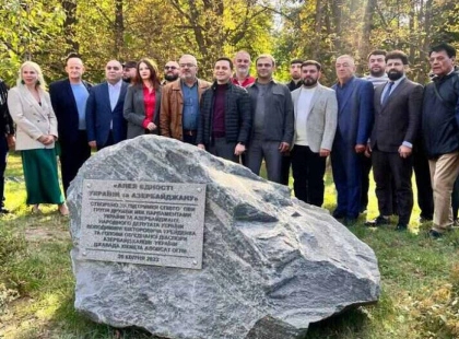 У Боярці з’явилася «Алея єдності України та Азербайджану»