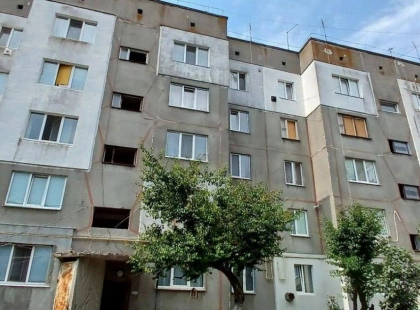 Понад 90 нових конструкцій: у Петрівській громаді замінили вікна в пошкоджених багатоповерхівках