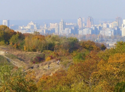 Де в Києві відчути осінню атмосферу: найкращі локації для прогулянок і фото