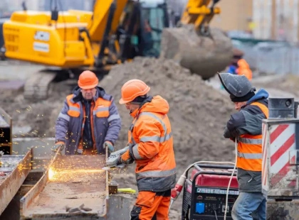 Київрада планує викупити будівлі, що блокують будівництво метро на Виноградарі