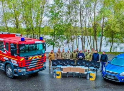 У День Захисників Буча передала військовим дрони, старлінки та пожежний автомобіль