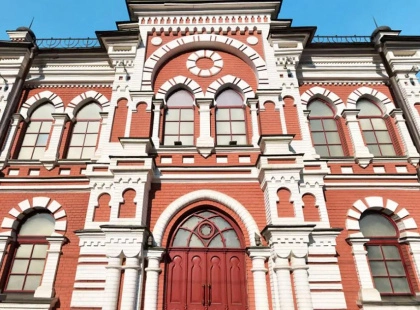 Антисемітські вигуки та нацистські жести: в Києві розслідують інцидент біля синагоги