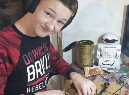 Шістнадцятирічний винахідник з Києва тренує нейромережу для боротьби з FPV-атаками