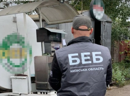 У Білій Церкві викрили нелегальну АЗС: вилучено понад 12 тисяч літрів пального