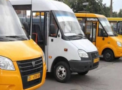 Сльози й байдужість у маршрутці: у Коцюбинському відмовили в проїзді матері полеглої військової