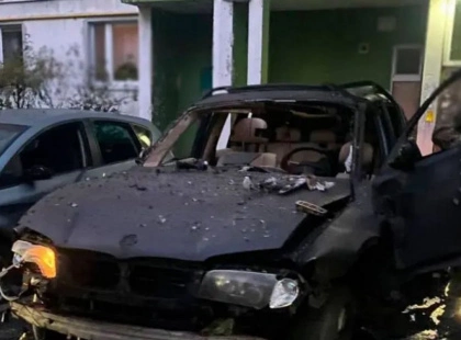 У Києві у дворі багатоповерхівки вибухнув BMW: поліція розслідує обставини інциденту