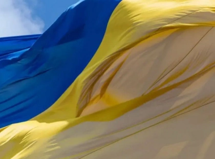 Головний прапор України на Печерську тимчасово приспустили через сильний вітер
