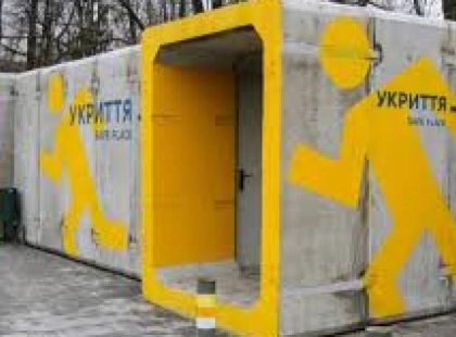 Ткаченко звинуватив мерію у зриві закупівель мобільних укриттів: “Це бомба, підкладена під райони”