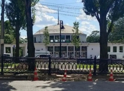 Петиція про наземний перехід біля метро «Університет»: кияни просять Зеленського втрутитися після 9 відмов поліції