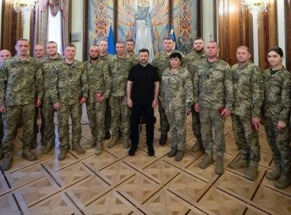 Золота Зірка захисникам: президент нагородив українських воїнів
