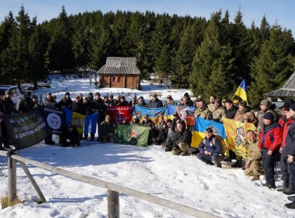 Нездоланні: 50 ветеранів із Київщини та Закарпаття разом підкорили Говерлу