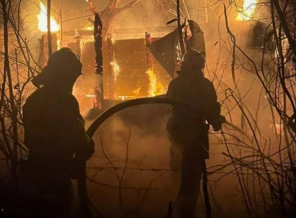 Нічна тривога в Калинівці: рятувальники погасили пожежу в житловому будинку