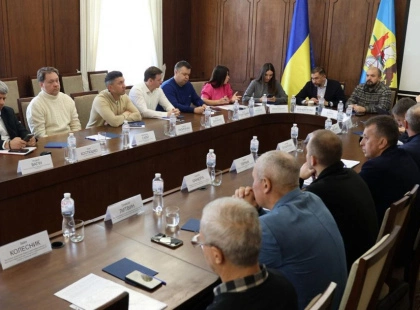 На Київщині говорили про друге життя руїн: як громади, держава і бізнес планують будувати з уламків