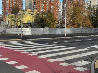 Київ продовжує оновлювати інфраструктуру: на Троєщині завершили ремонт трьох вулиць
