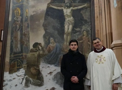 Обпалений, але живий: у костелі святого Миколая показали картину-символ віри та стійкості
