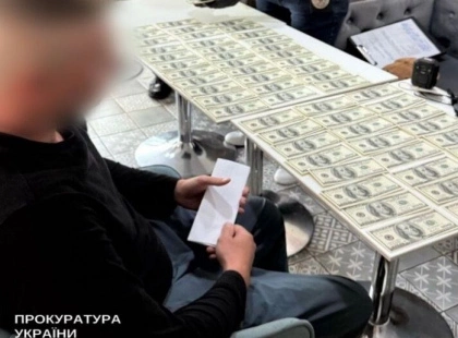 Фіктивний догляд і підроблені діти: у Києві на лаві підсудних група, що продавала «виїзд» за $7500