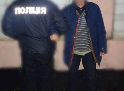 У Білій Церкві затримали чоловіка, який пошкодив прапорці на честь загиблих воїнів