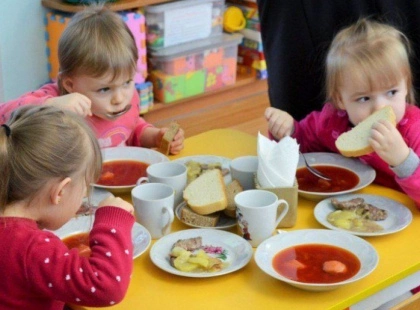Київ профінансує безплатне харчування дітей із багатодітних сімей у школах і дитсадках