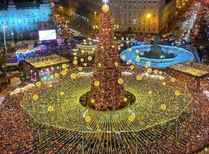 У Києві готують святкове диво: 16-метрова ялинка прикрасить Софійську площу