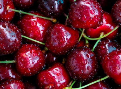 У Києві черешня на ринку коштує 2700 грн за кілограм