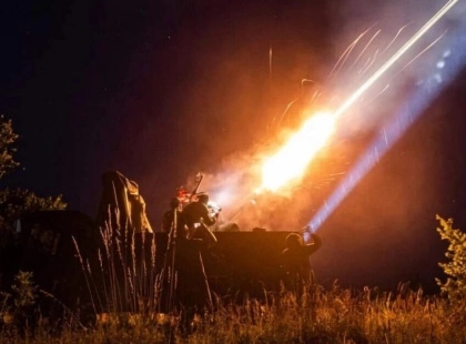Кількість постраждалих у Києві зросла до десяти. Атака триває, ворог б'є по житловим будинкам
