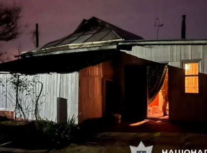 У Петропавлівській Борщагівці 18-річний хлопець побив знайомого й пограбував його під час застілля