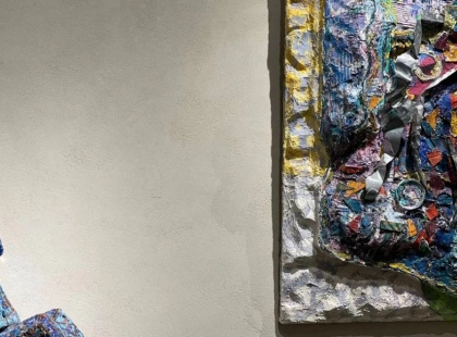 Мистецтво на межі війни: у Києві відкрили виставку “Поза каноном”