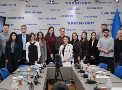 У Києві закликали заборонити нікотинові снюси: експерти говорять про загрозу для підлітків