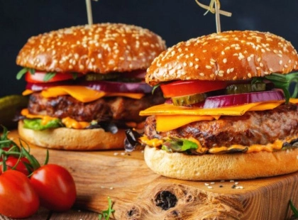 У Києві відкрили нову бургерну Burger Farm у ЖК «Варшавський»