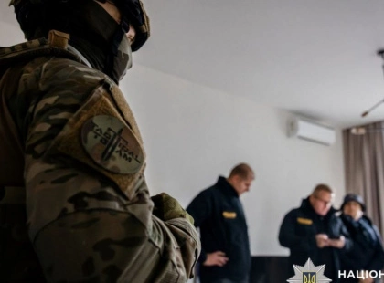 У Києві накрили фейкову криптобіржу: шахраї видурили мільйони в інвесторів ЄС