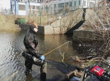 У Києві розчищають Либідь: місто готує річку до паводків і зими