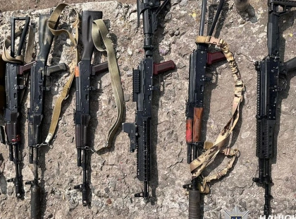 Арсенал у приватному будинку: на Київщині затримали чоловіка з ракетним комплексом і 9,6 тис. набоїв