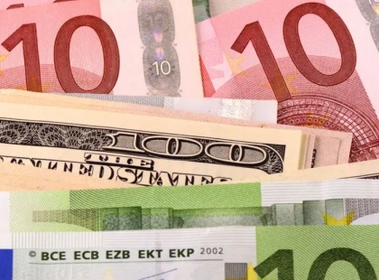 Курс валют у Києві: де сьогодні вигідно обміняти долари та євро