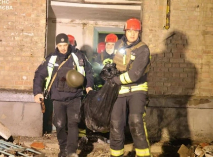 Кількість загиблих у Києві зросла до двох: нічна атака РФ спричинила руйнування в кількох районах
