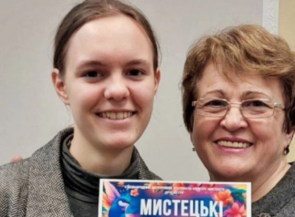 Славутич на міжнародній сцені: школярка та дует перемогли одразу у двох конкурсах