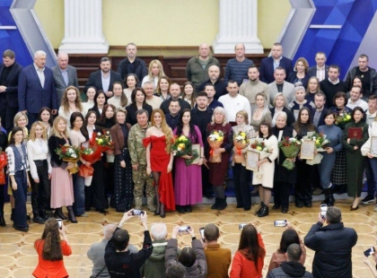 Місто подякувало героям тилу: у КМДА нагородили волонтерів, що допомагають тисячам