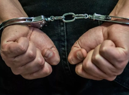 У Києві чоловік напідпитку вдарив жінку ножем у шию: потерпілу врятували лікарі