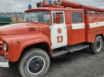 Пожежа у Вишгороді: рятувальникам довелося гасити кожну квартиру зсередини через забиті проїзди