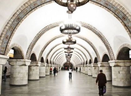 Метро Києва на свята працюватиме у звичному режимі: нічних рейсів не буде