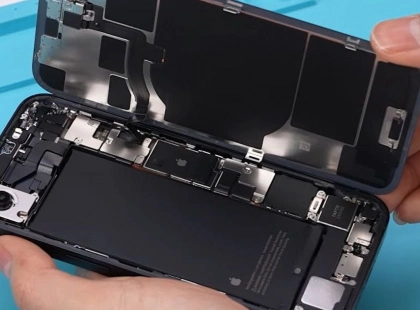 Ремонт iPhone 16 Plus: як обрати якісний дисплей та запчастини, щоб зберегти функціонал флагмана