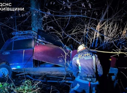 Аварія поблизу Гребінок: загинув водій, двоє дітей у лікарні